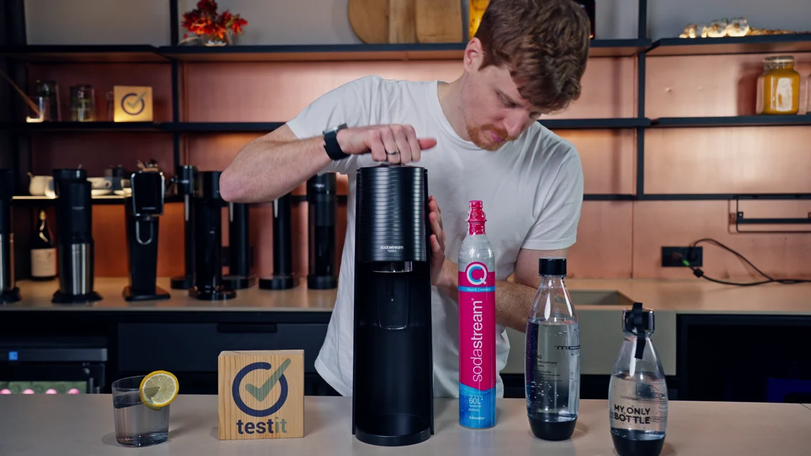 Die Verarbeitungsqualität des SodaStream Terra ist nur OK, da er überwiegend aus Kunststoff besteht.