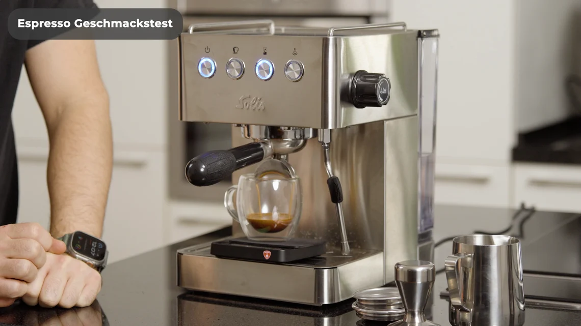 Für den Espressobezug bietet die Solis einen manuellen und einen Automatik-Modus mit Timer.